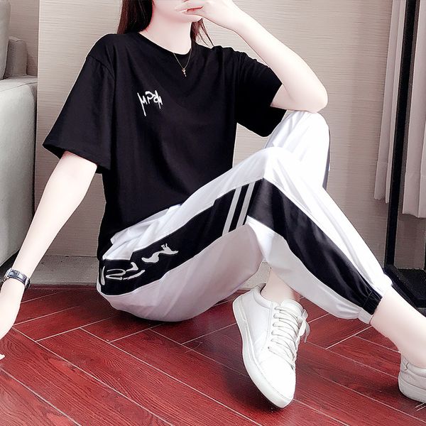 

tracksuits fashion sport suit sports and leisure women's summer 2021 age reducing, western , belly covering thin running two piece set, Gray