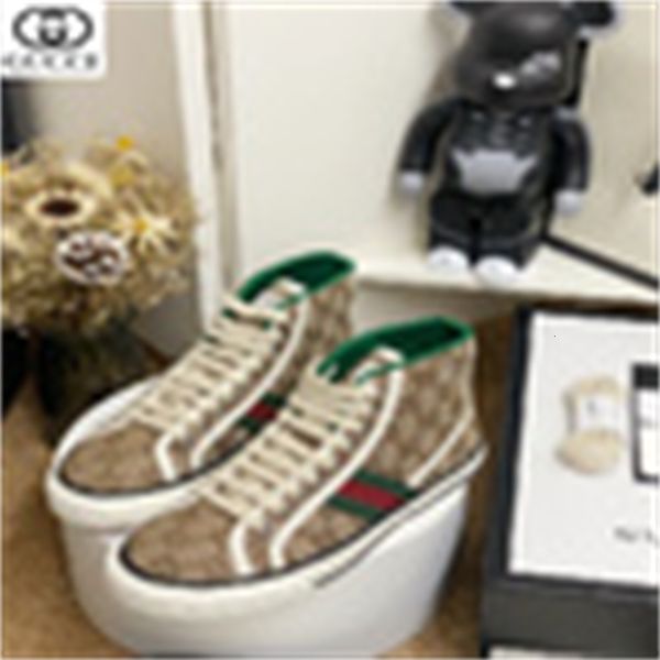 

designer luxury women and men sneakers loafers boots moccasins buckles lace-ups dress shoes 99km, Red;white