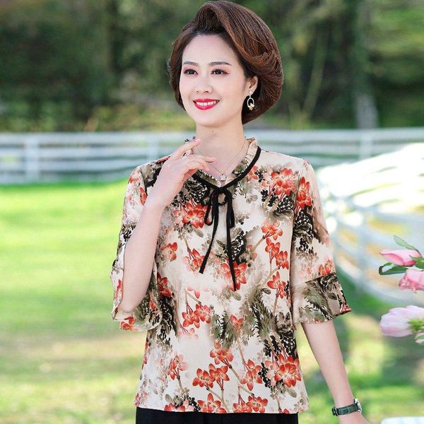 

women's t-shirt 2021 spring and summer short-sleeved chiffon loose large size floral bottoming shirt, White