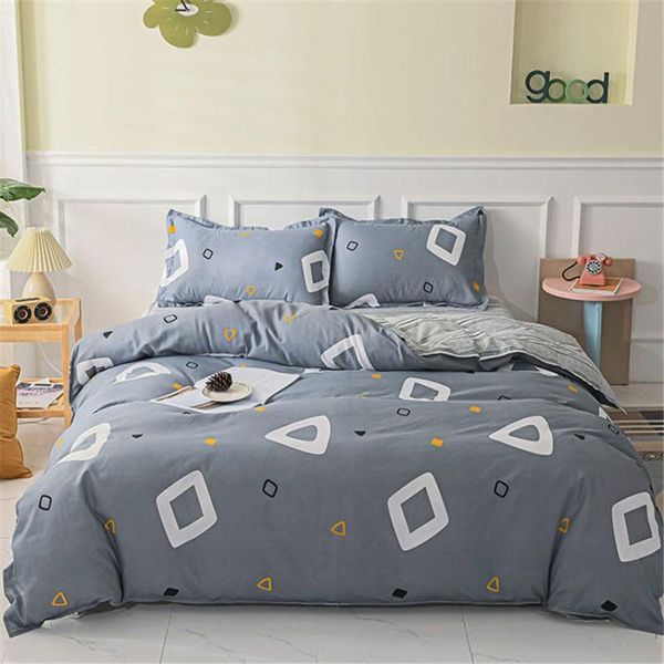 

bedding sets [quilt cover + pillowcase] 3-piece quilt set cartoon skin-friendly soft sanding single double bed sheet