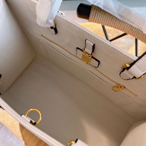 

exclusive designer fashion leather embossing quality shopping bags wholesale handbag high-end