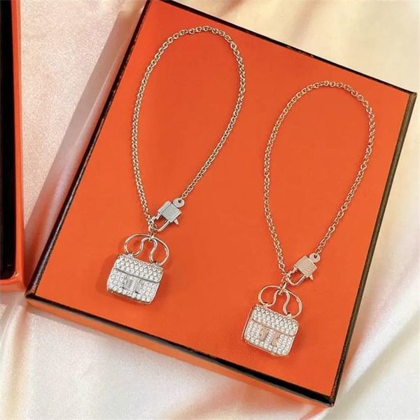 

luxury designer charm bracelets fashion hand catenary women lock bracelet golden silver 2 style s925 link chain woman jewelry retro bracelet