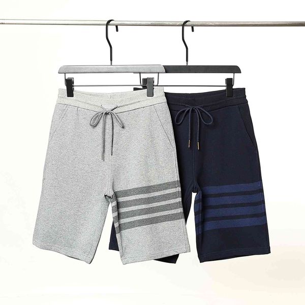 

fashionable shorts color of thom bruntb yarn dyed, White;black