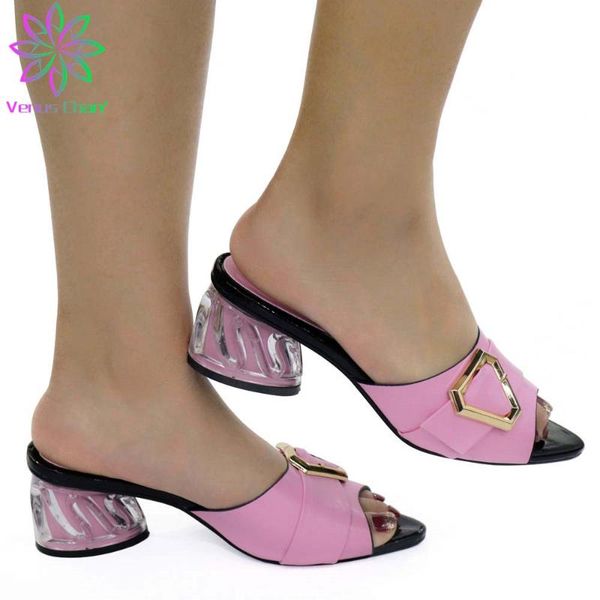 

italian pumps women shoes decorated with rhinestone african women wedding shoes low heels elegant nigerian, Black