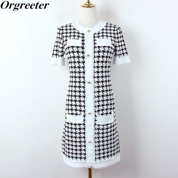 

summer fashion classic houndstooth short knitted dress women's retro gold button deco jacquard tassel knitting 210525, Black;gray