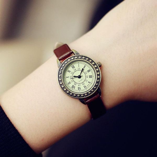 

wristwatches shellhard retro elegant ladies slim leather wrist watch roman numerals small face thin quartz for women, Slivery;brown