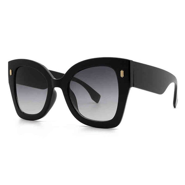 

sunglasses 2022 street shooting fashion large frame women's sunglasses, White;black