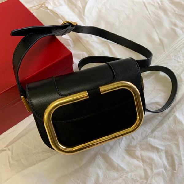 

style 1011s women bags capacity is ok imported leather feels soft three storage pockets the buttons open and close genuine leather bags
