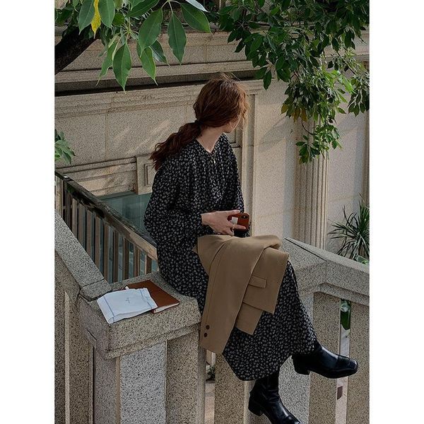 

casual dresses [dai he] 2021 autumn and winter temperament korean version medium long high waist sleeve floral dress women h11204, Black;gray