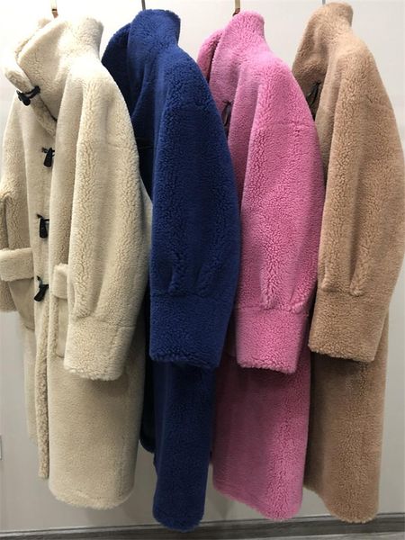 Frauenfell Kunst hochwertiger Wolle Schafsscherung Schermantel mit mittlerer Ladies Winter plus samtig dicke warme Hornknopfjacke