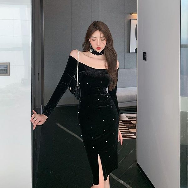 

casual dresses 2021 french retro beaded dress female autumn and winter strapless velvet annual party skirt, Black;gray