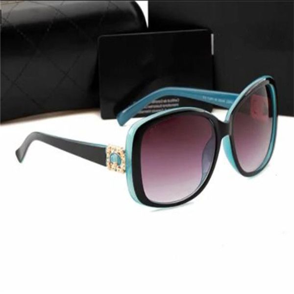 

2022 designer fashion women eyeglasses outdoor shades pc frame classic lady luxury sunglasses mirrors, Black