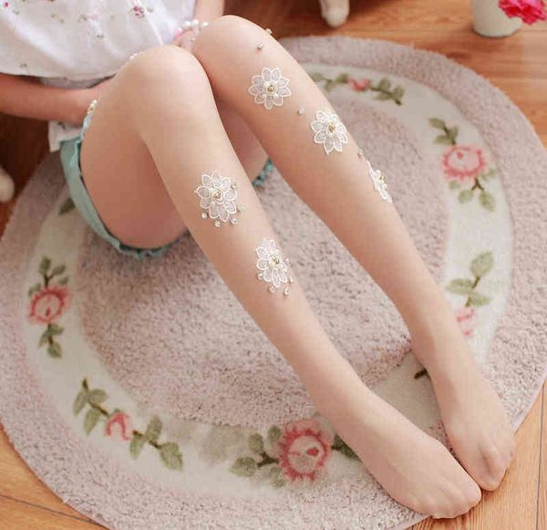 

socks japan and south korea thin lace embroidery round flower pearl no hook arbitrary cut silk stockings, Red;black