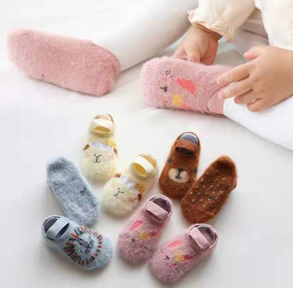 Baby Floor Socks Dos Desenhos Animados Criança Meninos Barco Sock Algodão Infantil Girl Meias antiderrapante Criança Calçado de Inverno Baby Calçados 4 Designs BT4593