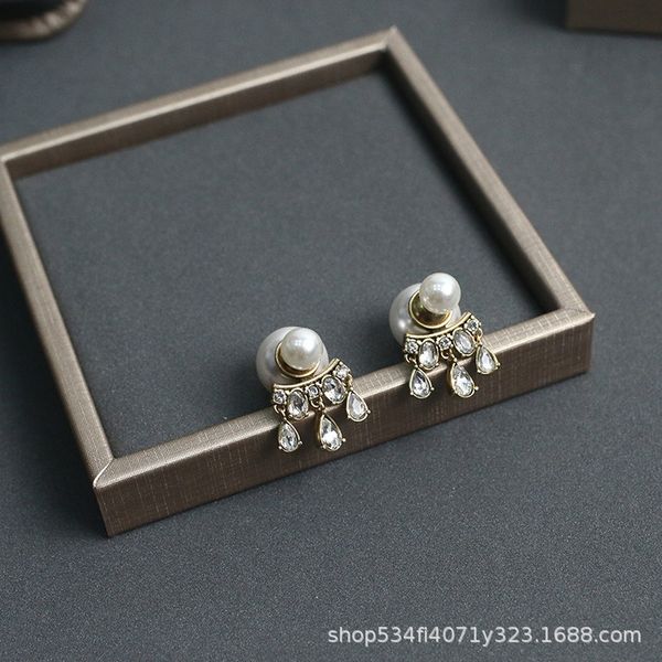 

2021 new designer fashion flower inlaid diamond pearl earrings, Golden