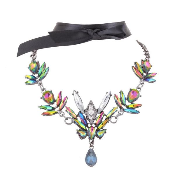 

chokers excellent quality charming crystal pendants alloy women necklaces, drop m356, Golden;silver