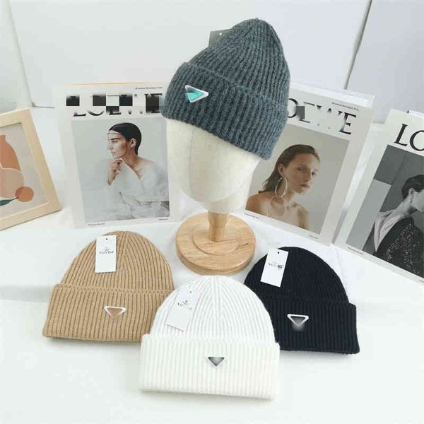 

design 2021 new inverted triangle arctic velvet knitted brimless fashion warm wool hat, Blue;gray