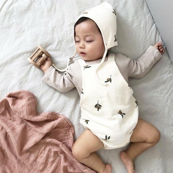 2021 primavera stile coreano bambino tuta da bambino pantaloni della bretella del bambino tuta da neonato stampa ragazze cotone carino tuta con cappello 210317