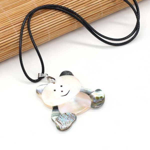 

pendant necklaces natural shell necklace 48x45 mm carved lifelike lovely animal shape charm for women men jewelry gift, Silver