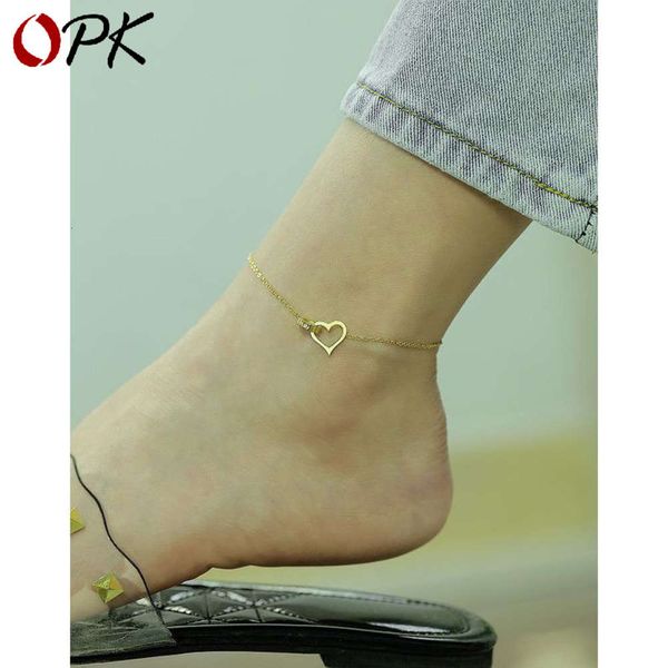 

new fashion small fresh love titanium steel foot chain women's simple versatile heart-shaped jewelry, Red;blue