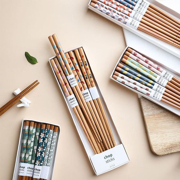 

chopsticks japanese style small fresh non-slip anti-mold set 8 pairs household boxed tableware kitchenware