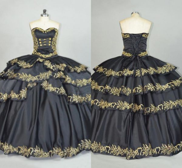 Abiti Quinceanera ricamati in oro nero Sweet 16 Girls Abiti da ballo principessa senza spalline Corsetto con volant Indietro Prom Abito da sera formale Festa di laurea