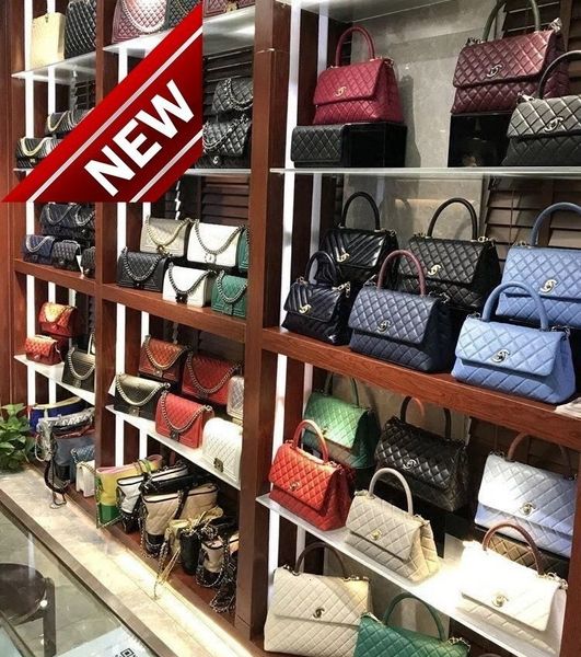 

2022 women's tb net red ball diamond chain strawberry shell bag