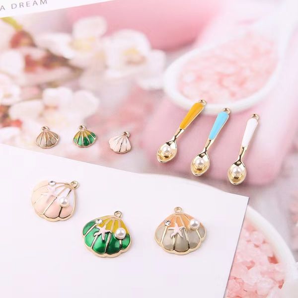 20 adet Inci Seashell Charms Kaşık Emaye Charms Yağ Damlası Metal Kolye Yüzer Küpe DIY Takı Aksesuarları