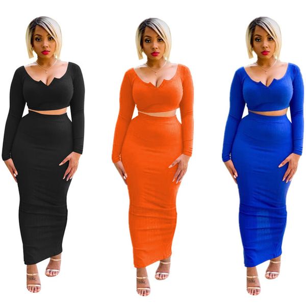 

2021 little v-neck slit skirt tight two-piece set, White