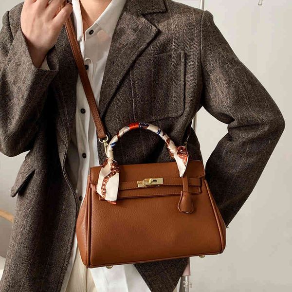 

fashion large capacity hand women's 2021 new year's versatile messenger bag