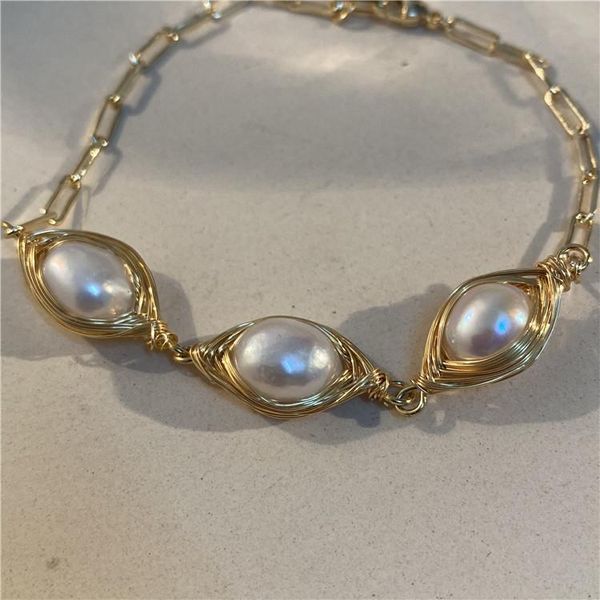

charm bracelets natural pearl bracelet retro hand design light luxury simple high-grade jewelry vintage earring, Golden;silver