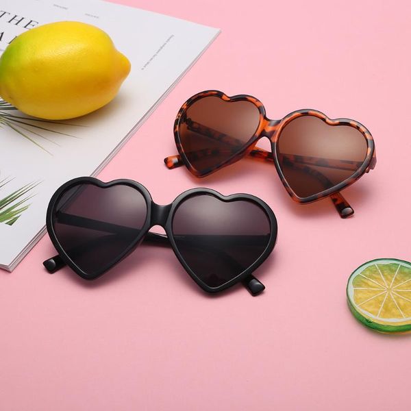 

party masks women fashion heart-shaped shades sunglasses integrated uv glasses sun 3.12