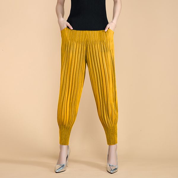 

women's pants & capris carrot for women solid color miyak pleated loose casual elastic waist harlan pocket cropped trousers female, Black;white