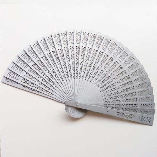 12 pezzi Ventagli di danza in legno Forniture per feste in argento Bomboniere personalizzate Fan Omaggi Legno di sandalo Pieghevole a mano Dimensioni aperte 34 * 20 cm Showgirl Danza Prop