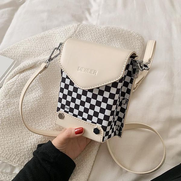 

shoulder bags niche design bag 2021 female ins messenger lattice square mobile phone width: 16cm