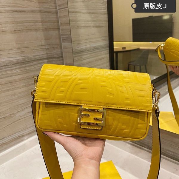 

2021 new french stick head layer cowhide small square postman envelope cross carry female hand armpit bag crossbody bag ysj