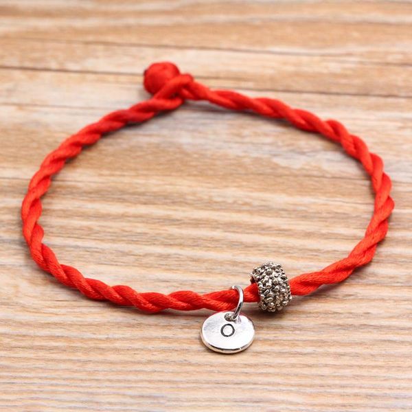 Braccialetti con ciondoli Lettere A-Z Ciondolo Piccolo rilievo Perline Filo rosso Bracciale con cordino Lucky Fai da te Corda fatta a mano per gioielli da donna