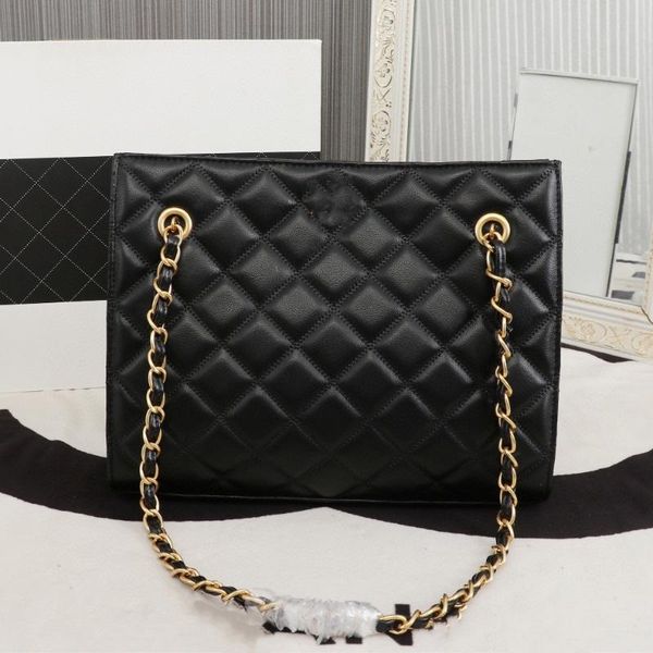 

evening bags 2021 high-end luxury fashion leather bag metal chain shoulder medieval shopping bag.