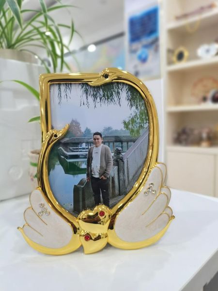 

golden swan po frame for wife and girlfriend wedding gift souvenir living room bedroom decoration picture customization frames