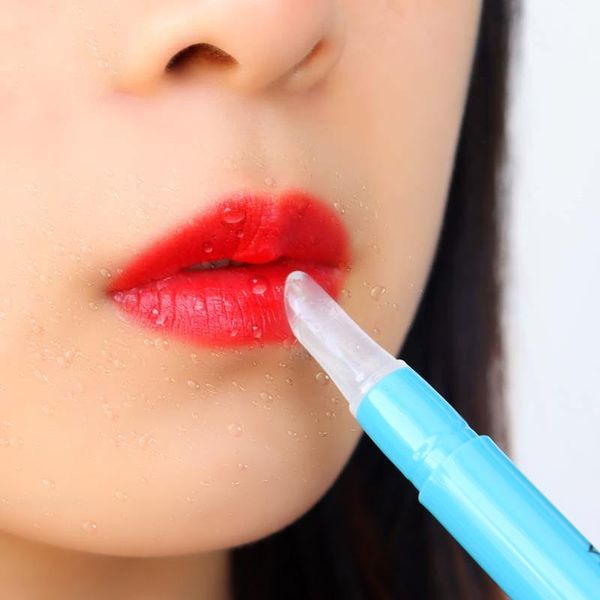 

lip gloss lipstick fixed color glaze raincoat translucent fixative gel fixing cosmetic lasting waterproof