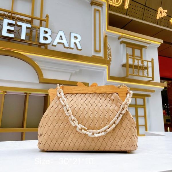 

evening bags acrylic chain clip bag pu leather small shoulder for women 2021 winter weaving clouds handbag and purses crossbody