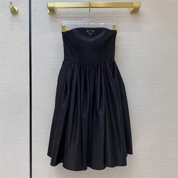 

ladies fashion ladies strapless tube dress spring zipper slim dress club dress fashion same fluffy skirt, Black;gray