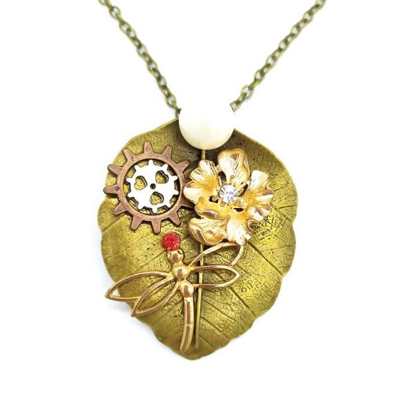 

cykopv 2021 latest original model golden floral and dragonfly vintage bronze ox big leaf pendant gears steampunk necklace necklaces, Silver