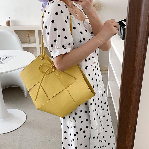 

evening bags 2021 women brand design fashion handbag personality rhombic woven bag lattice tote female retro shoulder underarm simple
