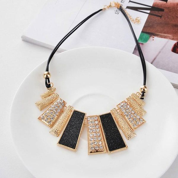 

chokers soledi geometry necklace pendant rhinestone fashion gifts irregular jewelry making beauty accessories, Golden;silver