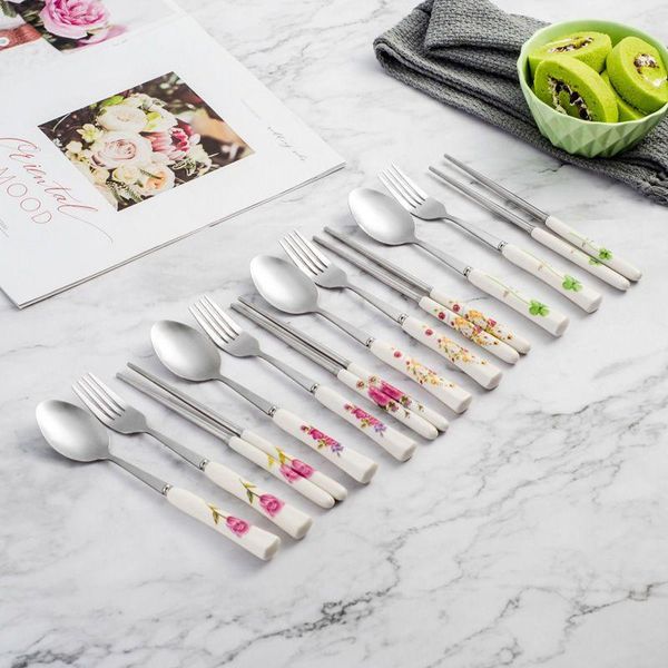 

vacclo 3pcs/set tableware set with storage box flower ceramic handle smooth surface spoon fork chopsticks dinnerware sets