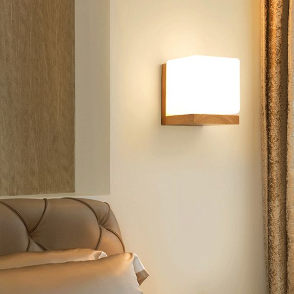 Lampada da parete decorativa nordica con paralume in vetro Lampada da comodino per interni da casa creativa Lampada da parete a LED per interni Luci notturne in legno E27