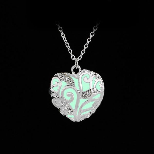 

pendant necklaces hollow love heart creative christmas gift luminous zircon necklace woman mother girl wedding blessing jewelry, Silver