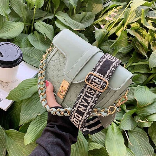 

70% off deals online women's bag 2022 new super fire small fashion niche messenger autumn winter versatile net red saddle