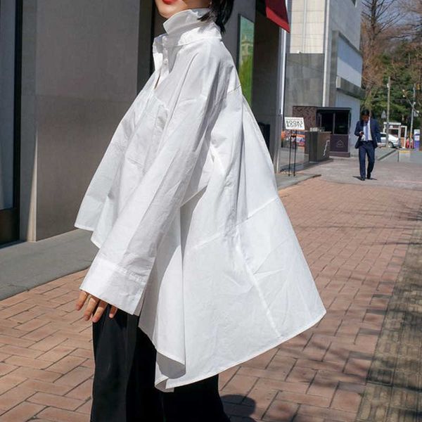 Korean Style Solid White Blouse Womens Tops Fashion Turn-down collar Summer Ladies Blouses Autumn Irregular Shirts Women SH190901